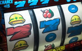 betfory အားကစား betting odds screen ပေါ်တွင် ဘောလုံးပွဲ live odds ကြည့်ရှုနေသည့် မြင်ကွင်း